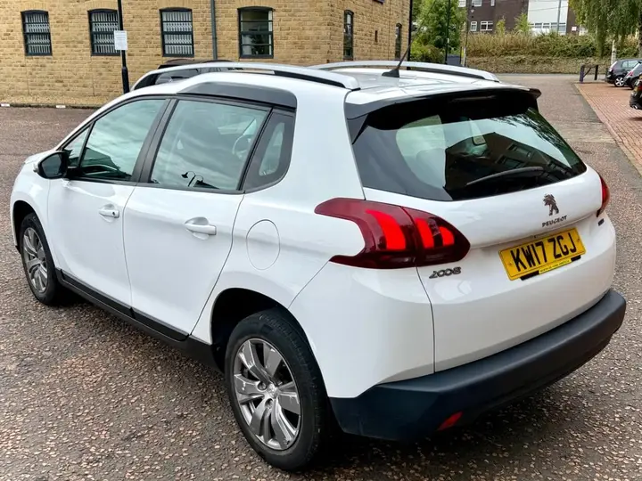 Peugeot 2008 2017 photo 5