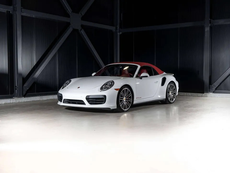 Porsche 911 2018 photo 2