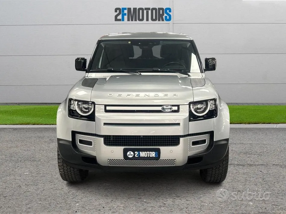 Land Rover Defender 2021 photo 2