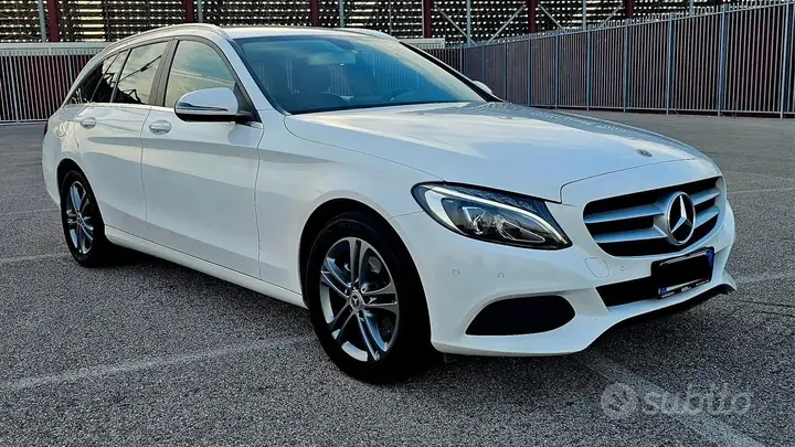 Mercedes-Benz C220 2017 photo 2