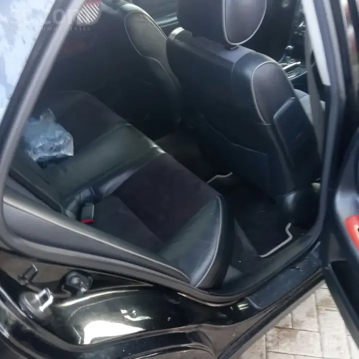 Lexus Is 2003 photo 5