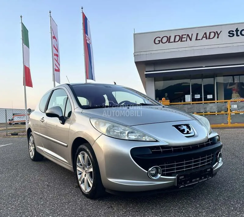 Peugeot 207 2006 photo 4