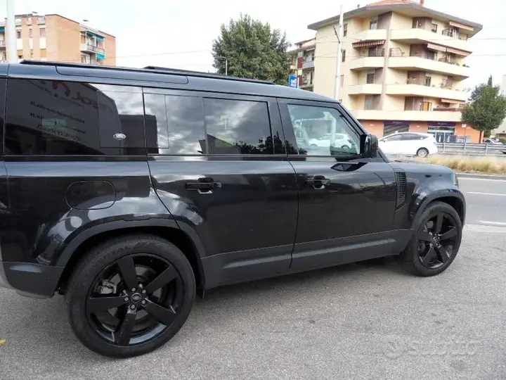 Land Rover Defender 2022 photo 5