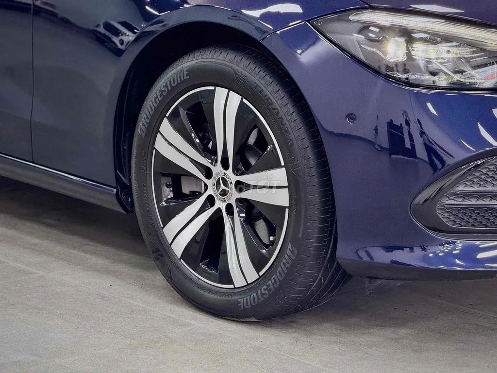 Mercedes-Benz C-Class 2022 photo 5