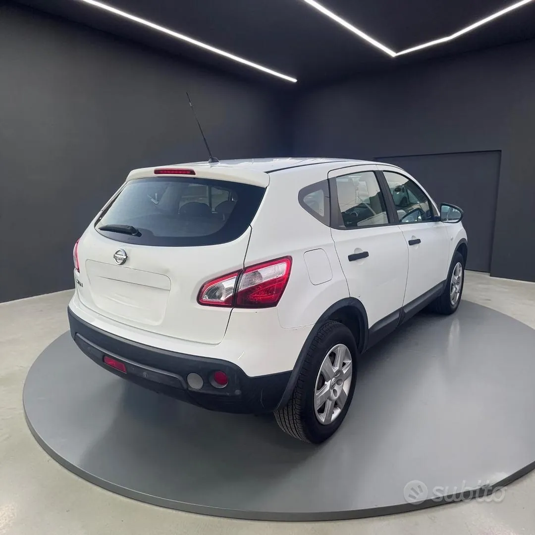 Nissan Qashqai 2013 photo 5