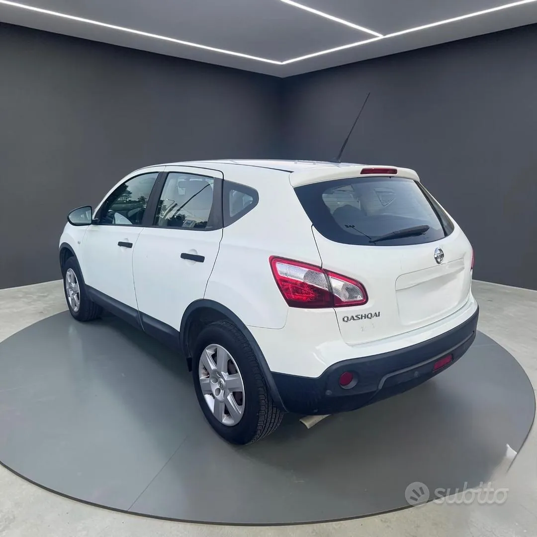 Nissan Qashqai 2013 photo 4