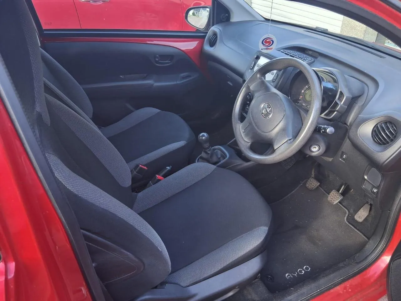Toyota Aygo 2015 photo 4