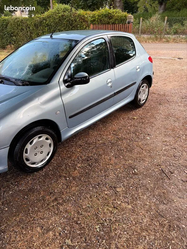 Peugeot 206 2002 photo 2