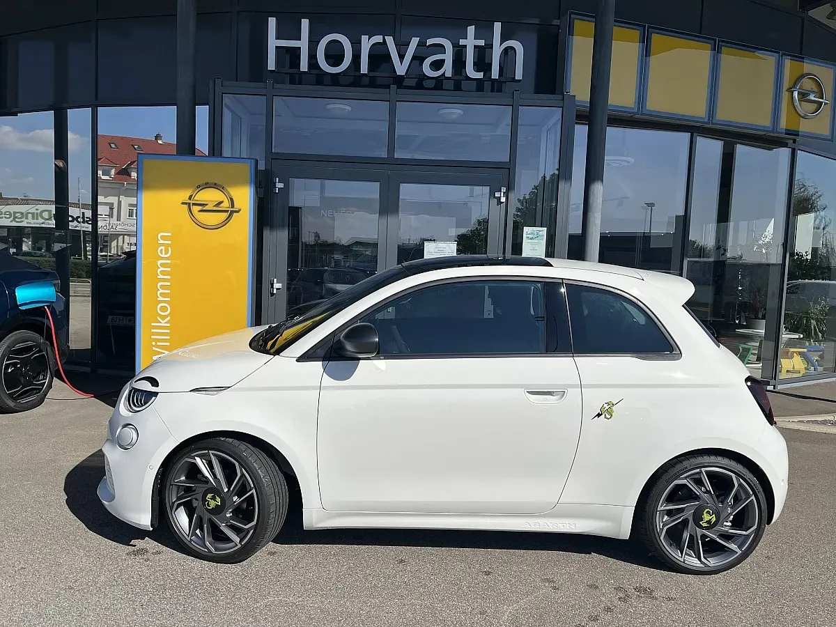 Abarth 500 2026 photo 3