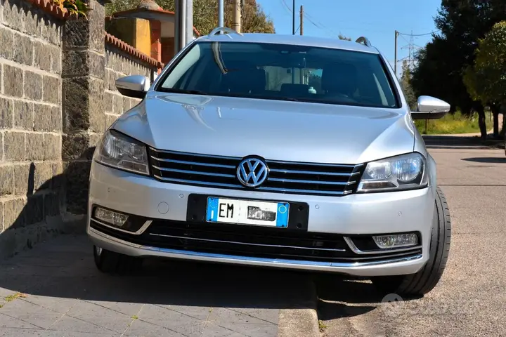 Volkswagen Passat 2012 photo 3