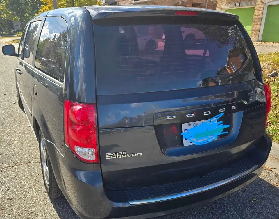 Dodge Grand Caravan 2013 photo 2