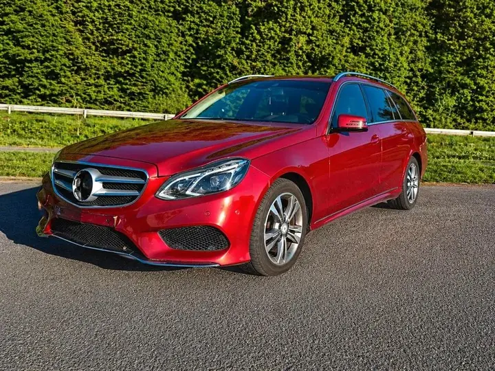 Mercedes-Benz E 300
