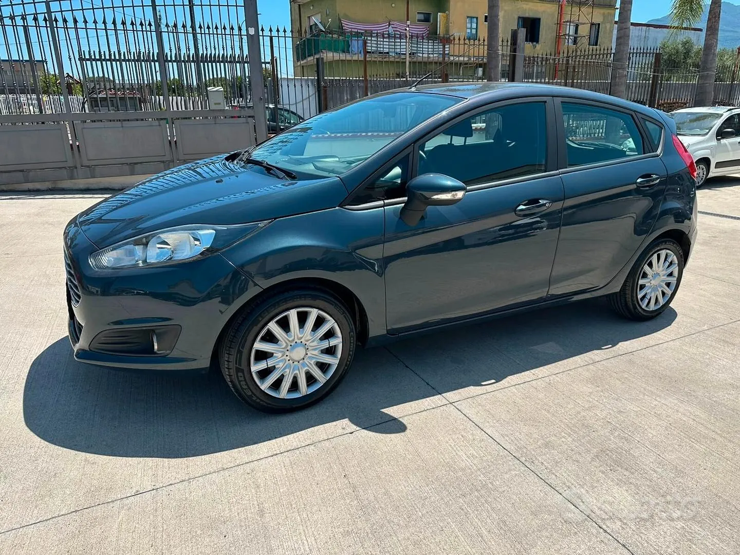 Ford Fiesta 2015 photo 5