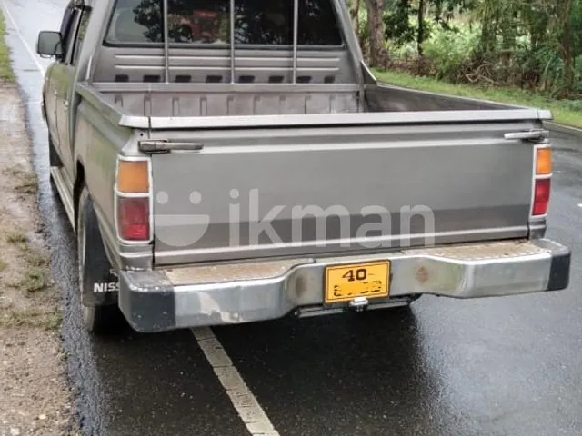 Datsun D720 Double Cab 1984 photo 3