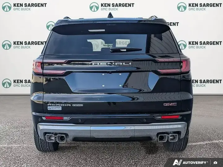 GMC Acadia 2027 photo 5