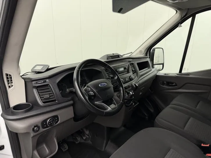 Ford Transit 2022 photo 3