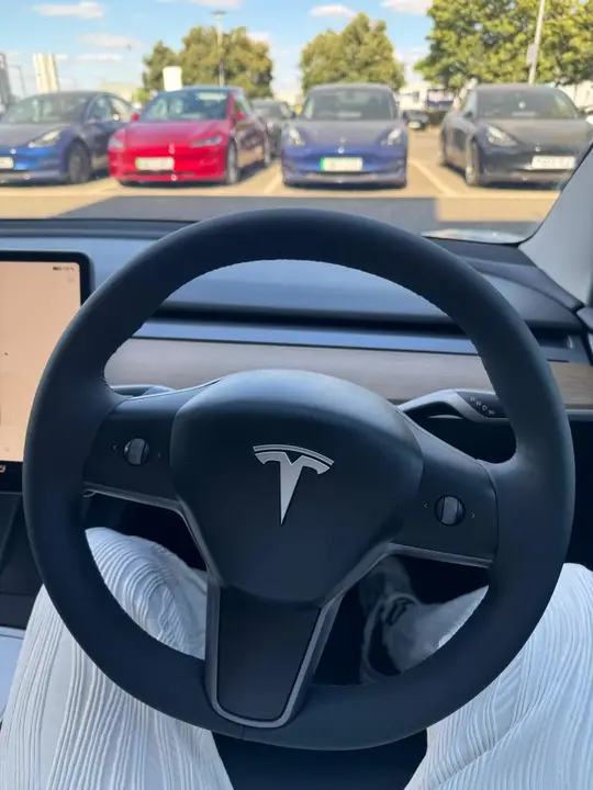 Tesla Model 3 2022 photo 5