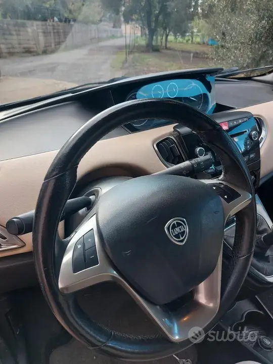 Lancia Ypsilon 2015 photo 5