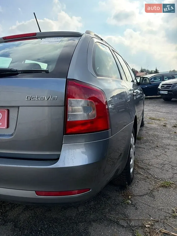 Skoda Octavia 2013 photo 2