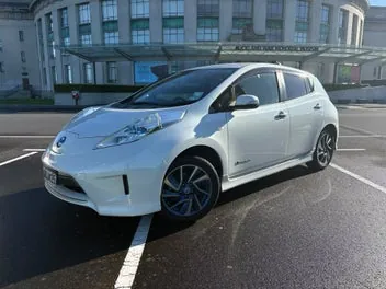 Nissan Leaf 2014 photo 2