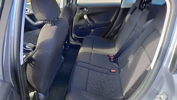 Peugeot 2008 2016 photo 4
