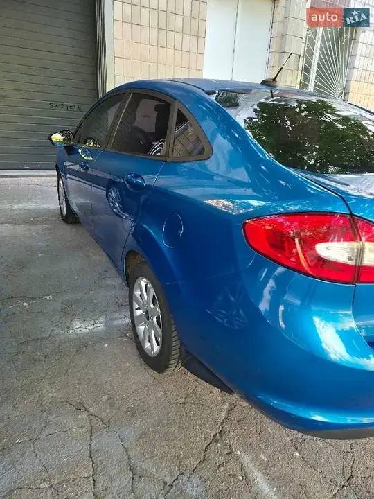Ford Fiesta 2011 photo 5