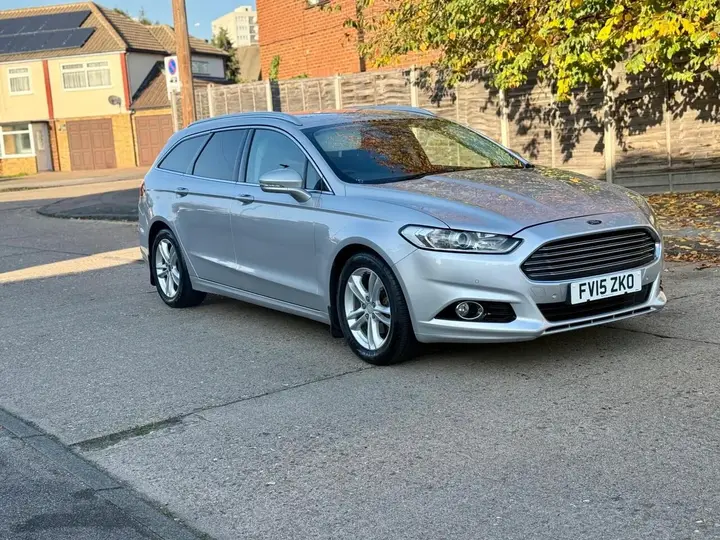 Ford Mondeo 2015 photo 3