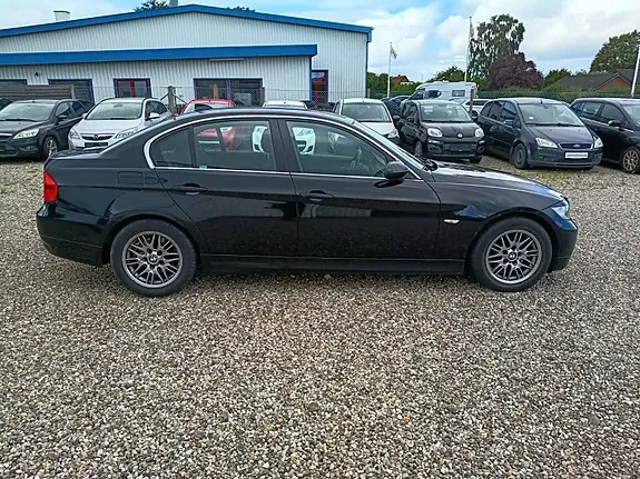 BMW 320I 2005 photo 3