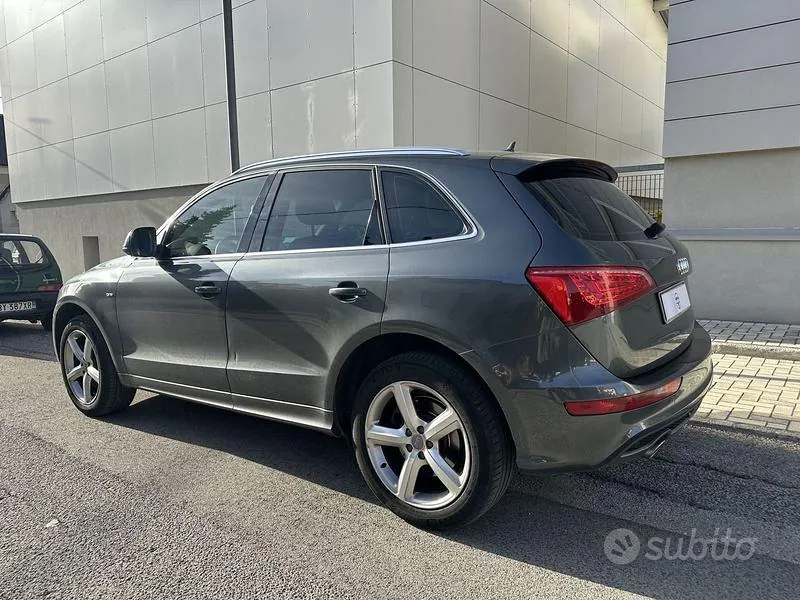 Audi Q5 2010 photo 4