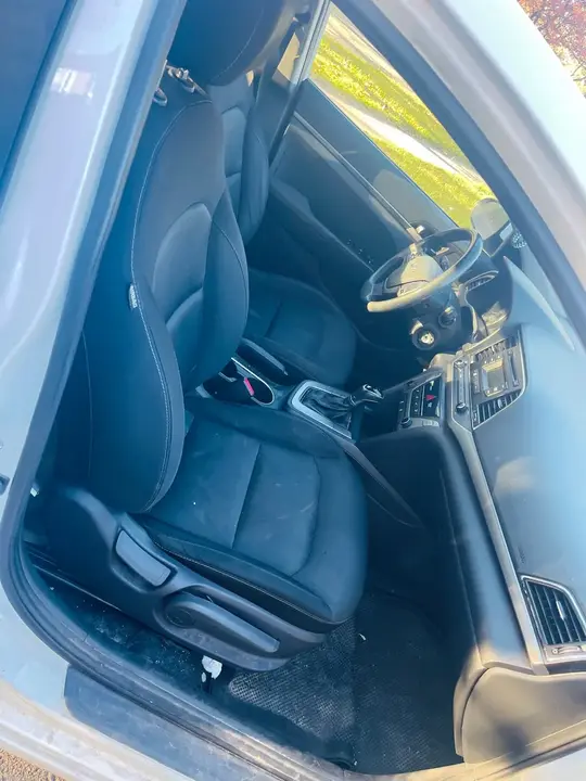 Hyundai Elantra 2017 photo 3