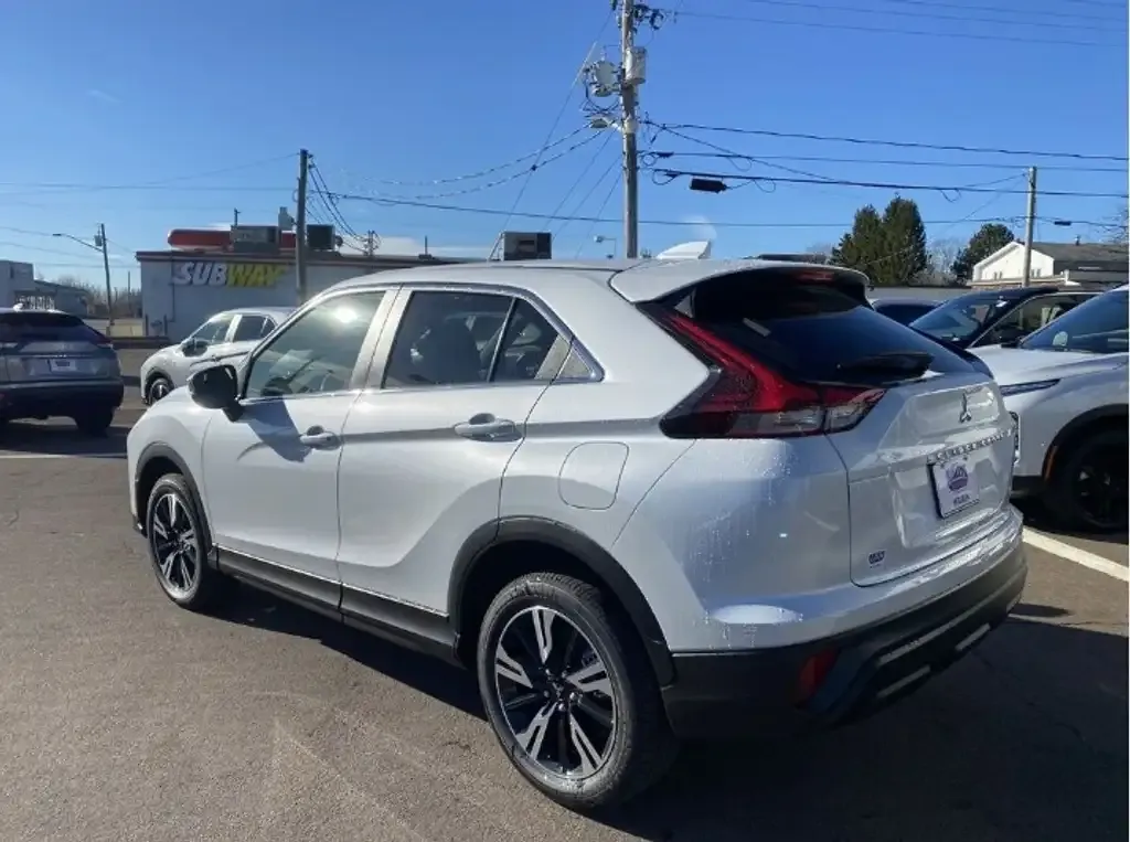 Mitsubishi Eclipse Cross 2026 photo 3