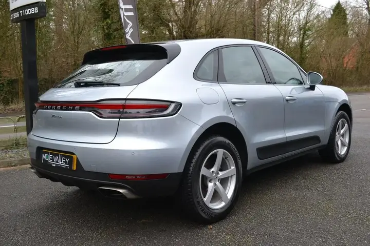Porsche Macan 2019 photo 2