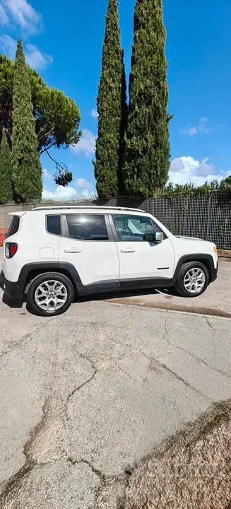 Jeep Renegade 2017 photo 3