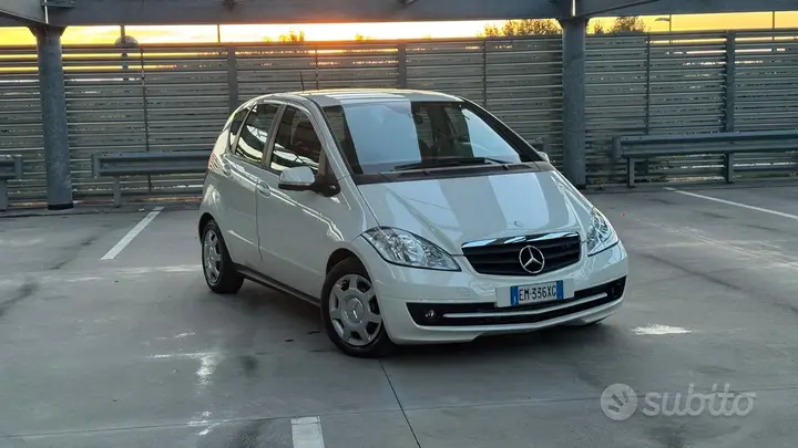 Mercedes-Benz A 160