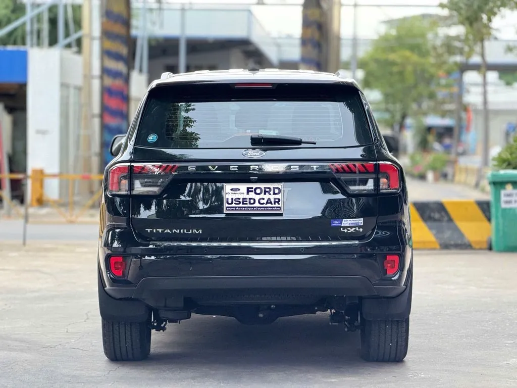 Ford Everest 2023 photo 3