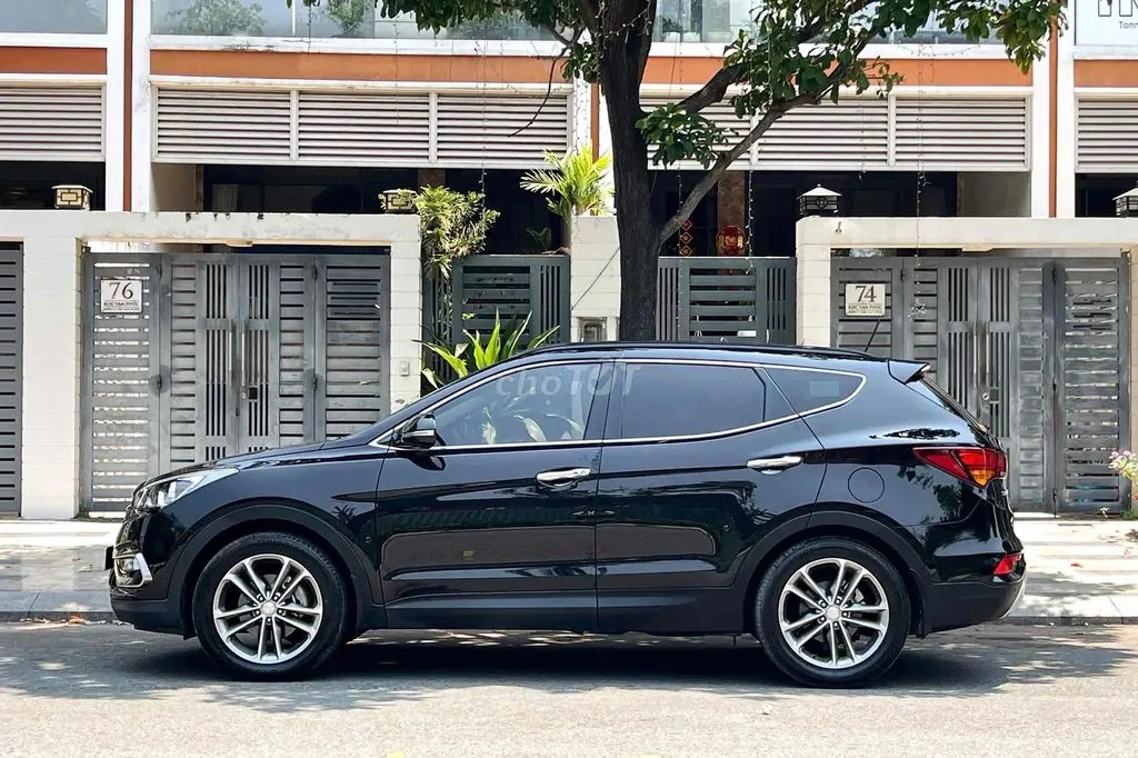 Hyundai Santa Fe 2018 photo 3