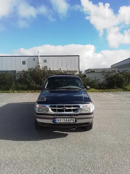 Ford Explorer 1996 photo 2