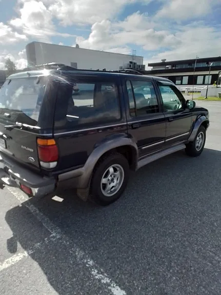 Ford Explorer 1996 photo 5