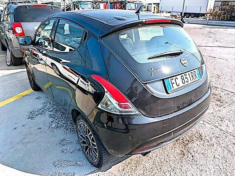Lancia Ypsilon 2016 photo 3