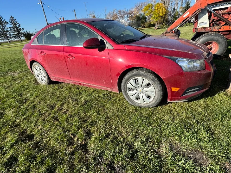 Chevrolet Cruze 2012 photo 2