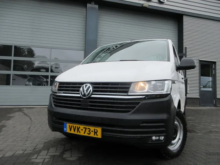 Volkswagen Transporter 2023 photo 3