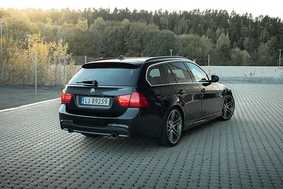 BMW 335D 2011 photo 4