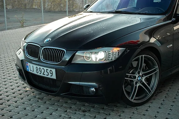 BMW 335D 2011 photo 3