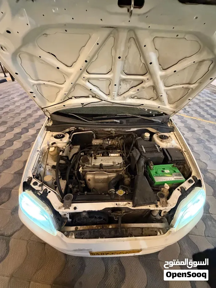 Mitsubishi Lancer 2002 photo 4