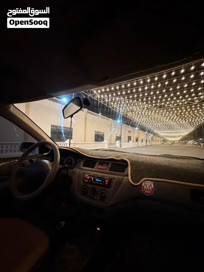 Mitsubishi Lancer 2002 photo 2