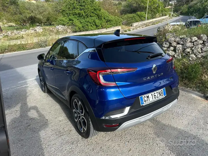 Renault Captur 2023 photo 4