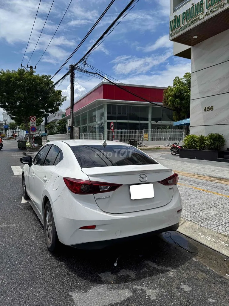 Mazda 3 2017 photo 3