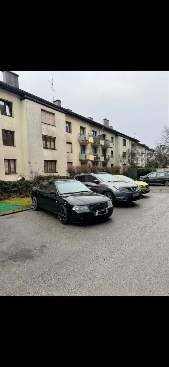 Audi A4 1999 photo 2