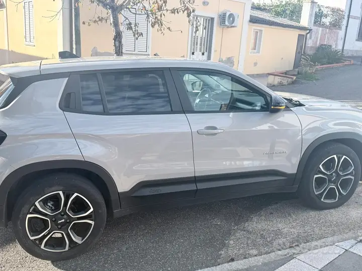 Jeep Avenger 2024 photo 2