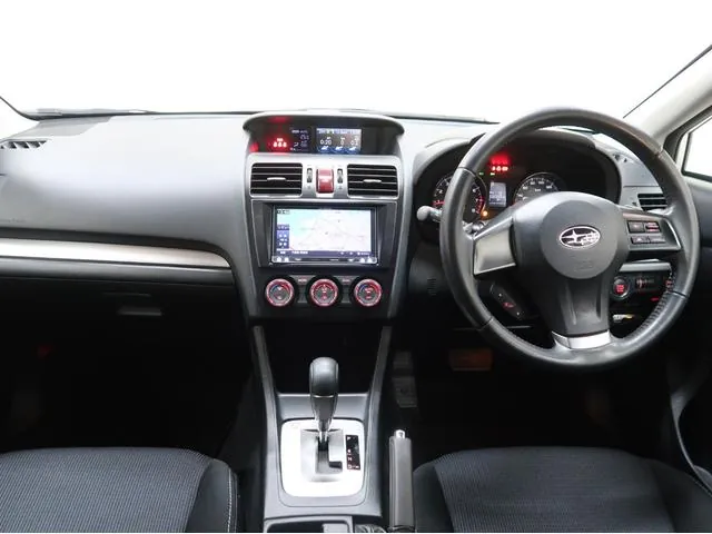 Suzuki Impreza Sport 2013 photo 3